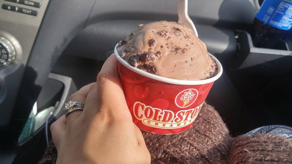 Cold Stone Creamery | bakery | 1307 W Main St, Gaylord, MI 49735, USA | 9894482222 OR +1 989-448-2222