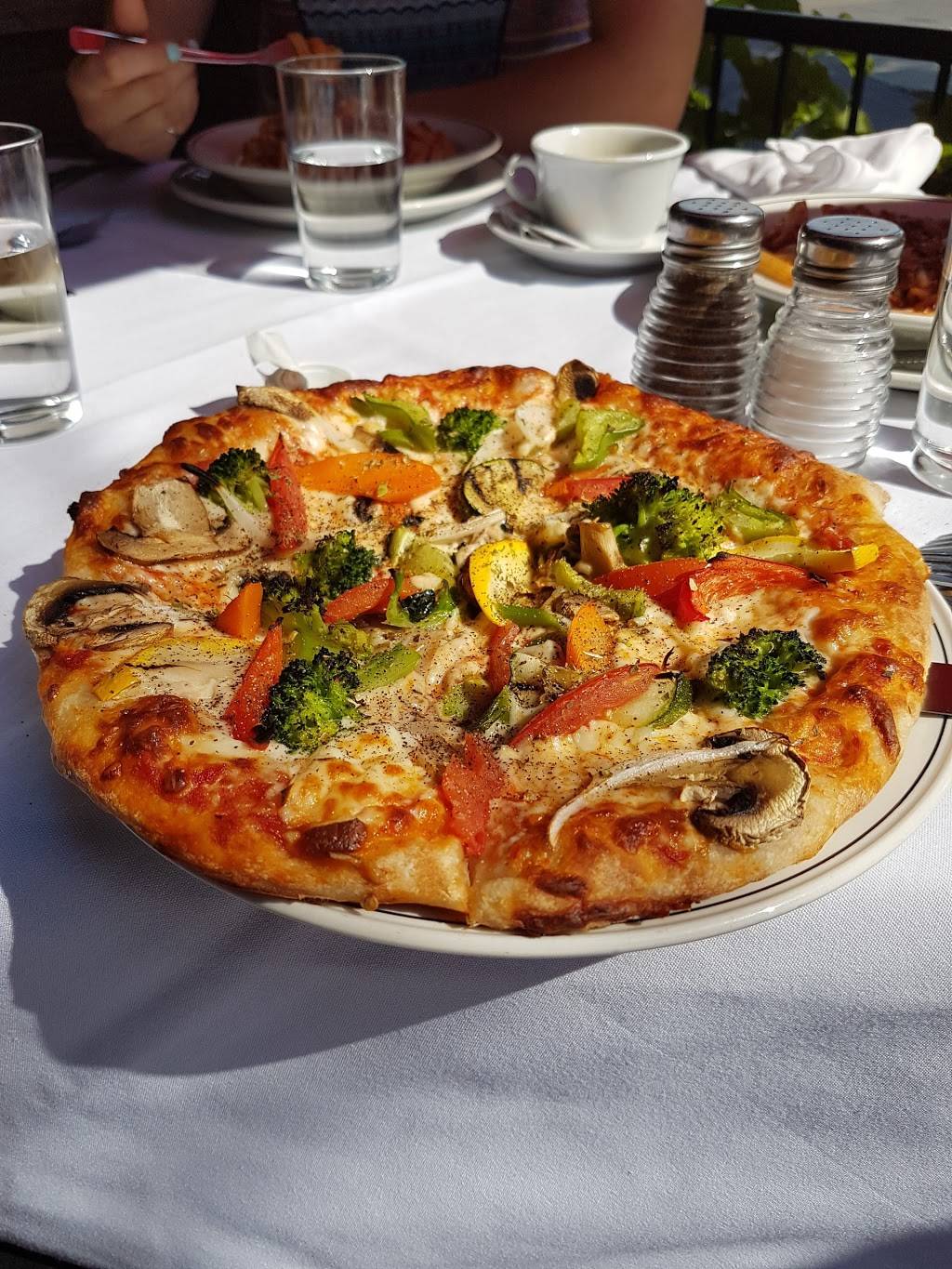 Natalino Restaurant | restaurant | 365 Chemin Bord-du-Lac, Dorval, QC H9S 2A5, Canada | 5146315952 OR +1 514-631-5952