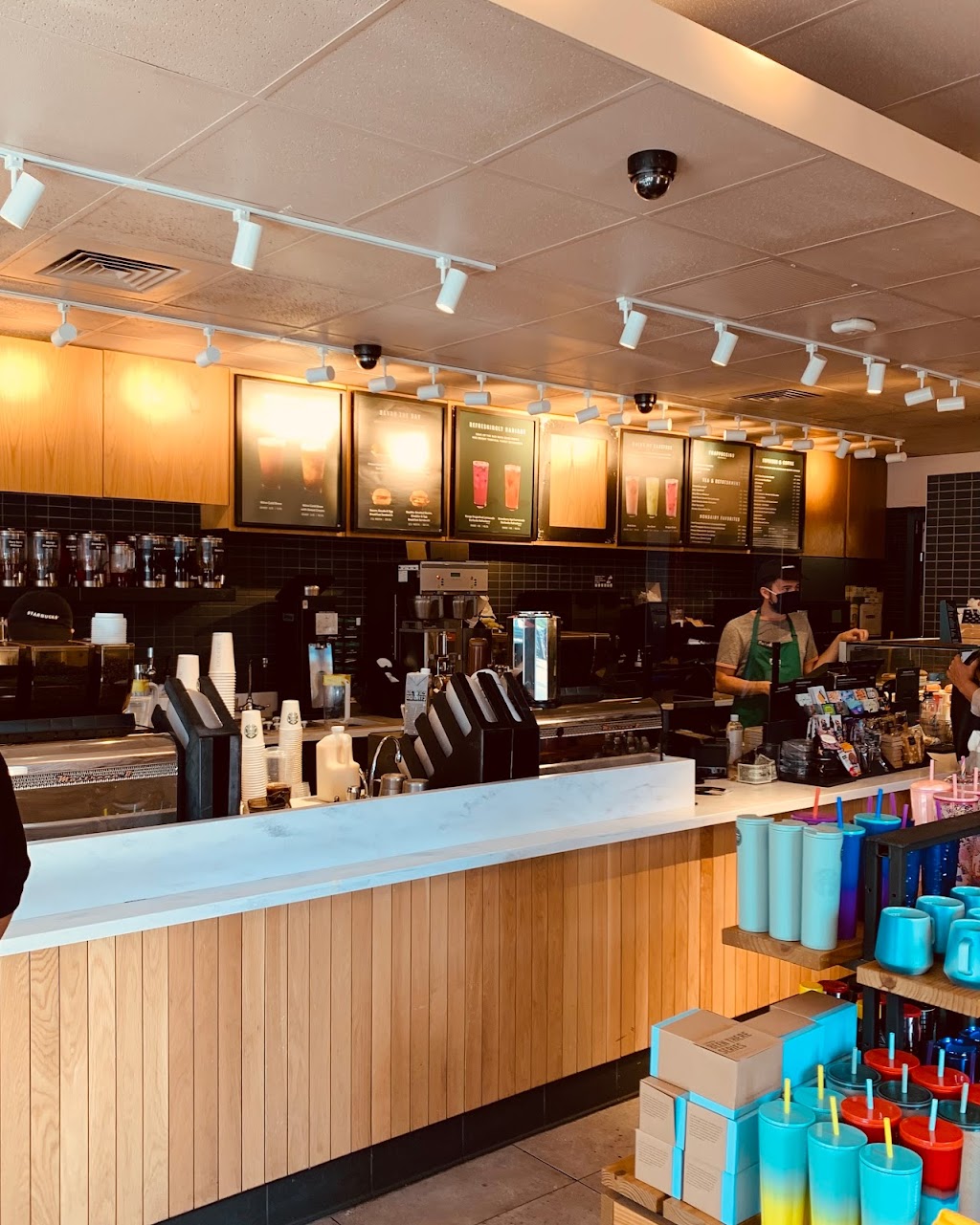 Starbucks | cafe | 6423 18th Ave, Brooklyn, NY 11204, USA | 7182347160 OR +1 718-234-7160