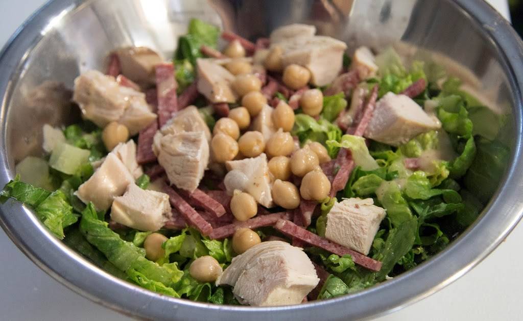 Raneys Bar & Grill | restaurant | 3923 Airport Way S, Seattle, WA 98108, USA | 2064675124 OR +1 206-467-5124