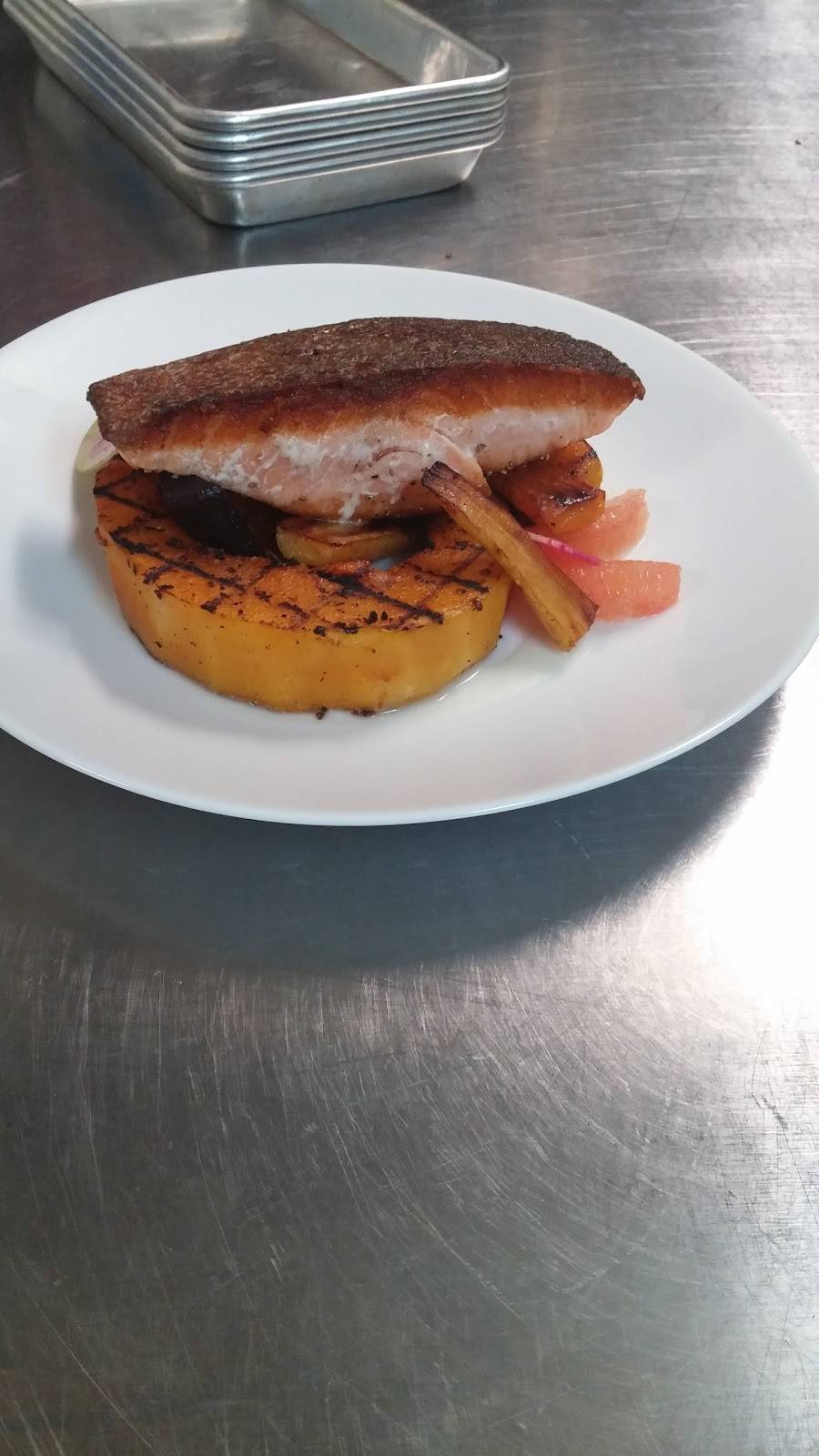 Vestige | restaurant | 715 Washington Ave, Ocean Springs, MS 39564, USA | 2288189699 OR +1 228-818-9699