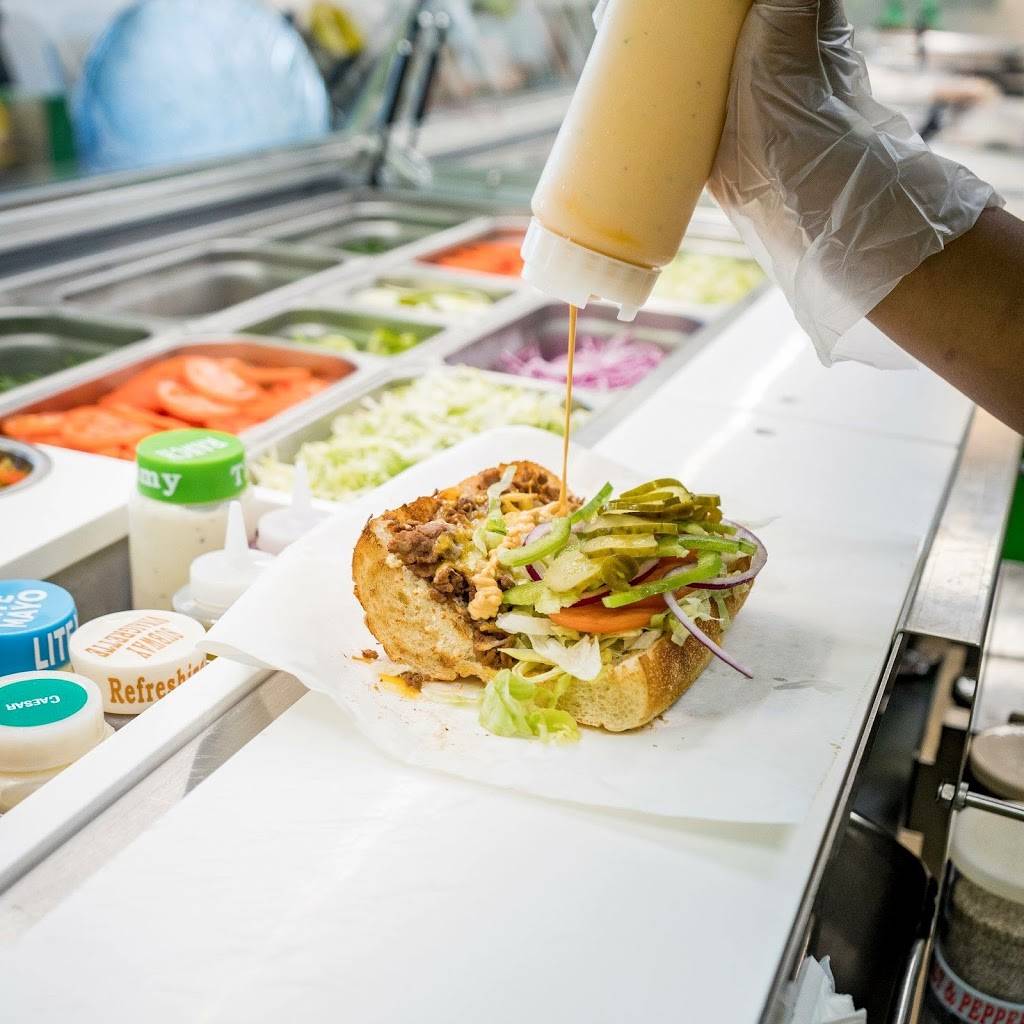 Subway | meal takeaway | 34 E 7th St, Cincinnati, OH 45202, USA | 5134211113 OR +1 513-421-1113