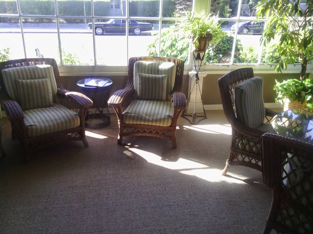 Louies California Bistro | restaurant | 1404 De La Vina St, Santa Barbara, CA 93101, USA | 8059637003 OR +1 805-963-7003