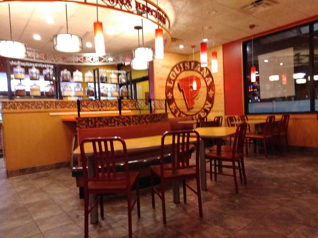 Popeyes Louisiana Kitchen | restaurant | 2201 Fairfield Ave, Bridgeport, CT 06605, USA | 2036901433 OR +1 203-690-1433