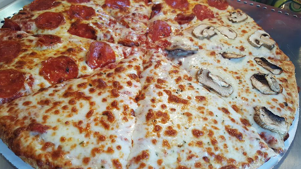 Village Pizzas By Emma | restaurant | 3350 Bahia Vista St, Sarasota, FL 34239, USA | 9413731878 OR +1 941-373-1878