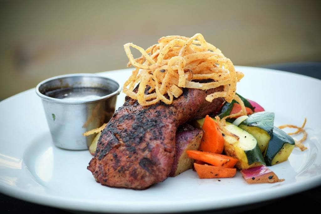 Boosters Buoy | restaurant | 4979, 209 Dodge St, Racine, WI 53402, USA | 2626333222 OR +1 262-633-3222