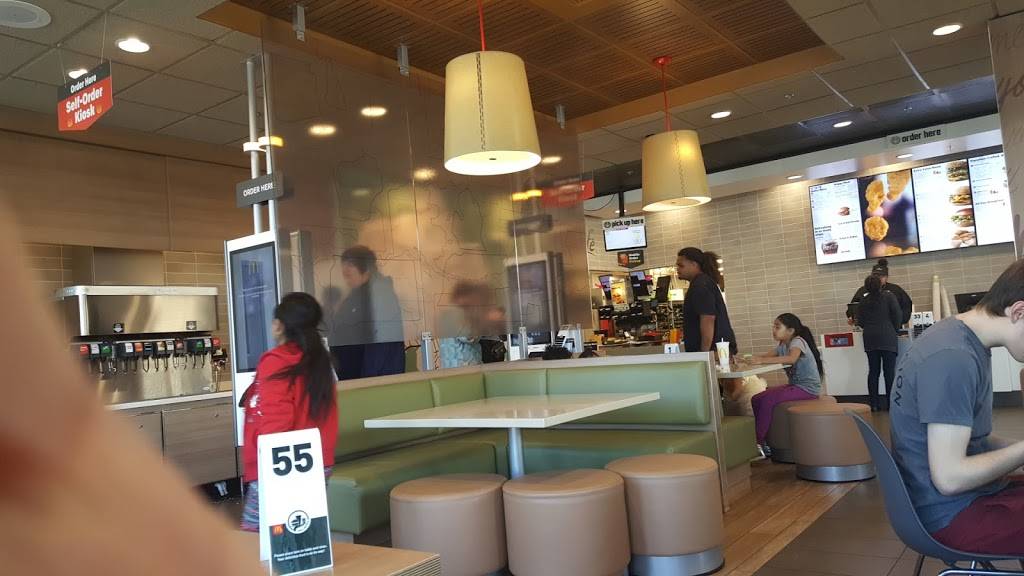 McDonalds | cafe | 624 Contra Costa Blvd, Pleasant Hill, CA 94523, USA | 9256772121 OR +1 925-677-2121