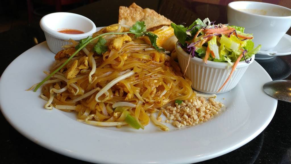 Issara Thai | restaurant | 2558 Laning Rd, San Diego, CA 92106, USA | 6199558500 OR +1 619-955-8500