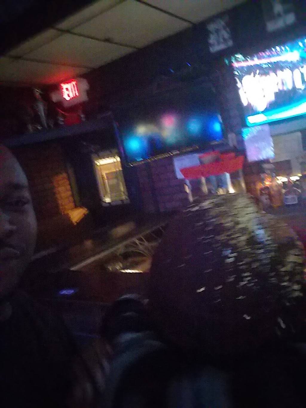 Georges Place Bar & Grill | restaurant | 15745 Kedzie Ave, Markham, IL 60428, USA | 7082251844 OR +1 708-225-1844