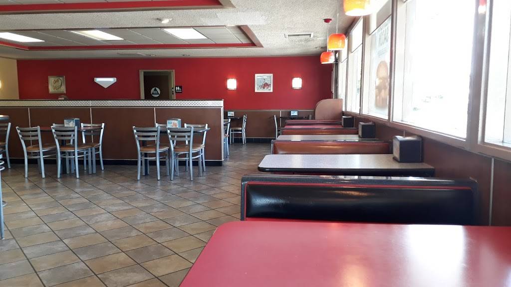 Carls Jr. | restaurant | 820 W Kettleman Ln, Lodi, CA 95240, USA | 2093331288 OR +1 209-333-1288