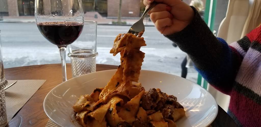 Paolas Osteria | restaurant | 1246 Madison Ave, New York, NY 10128, USA | 2129235820 OR +1 212-923-5820