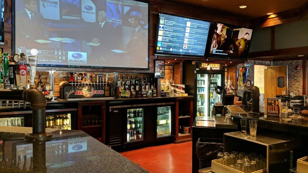 Fox & Hound | restaurant | 1416 N Roselle Road Units 30-32, Schaumburg, IL 60195, USA | 8478846821 OR +1 847-884-6821