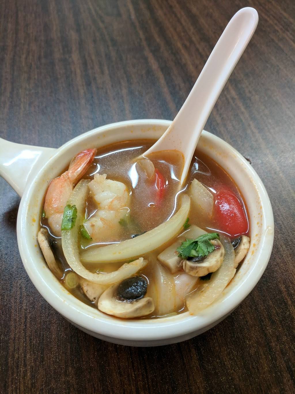 Ruuthais Kitchen | restaurant | 648 Beechwood Ave, Bridgeport, CT 06605, USA | 4752824600 OR +1 475-282-4600