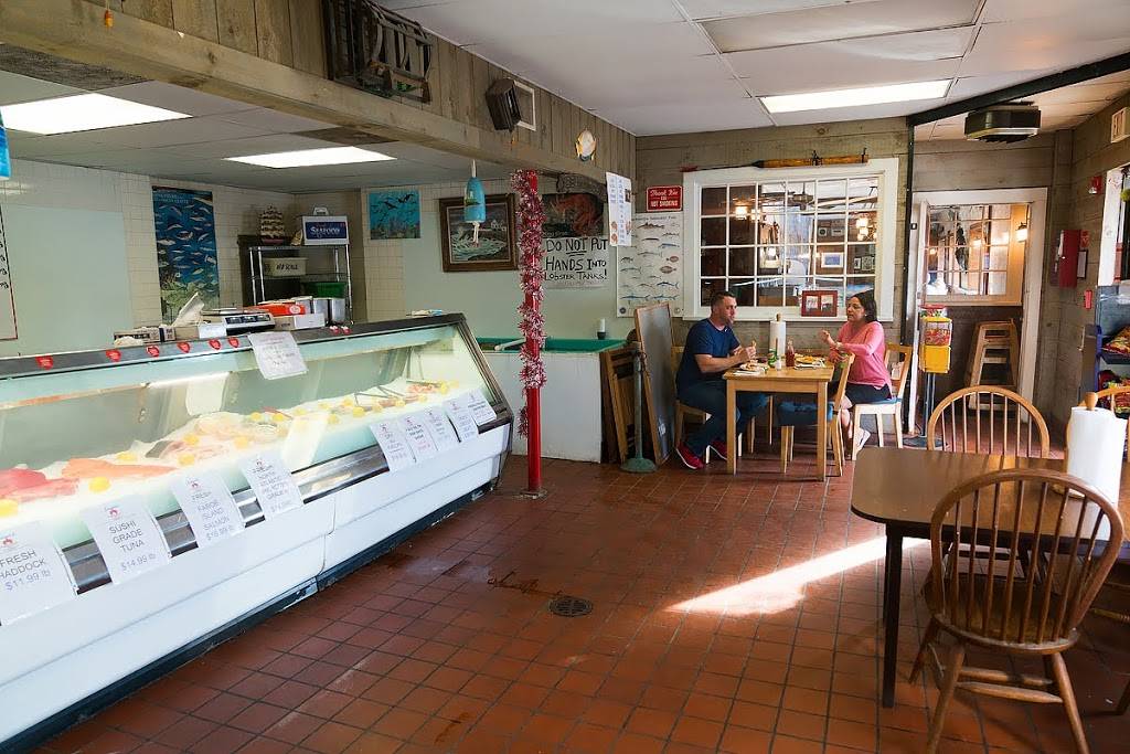 SeaWitch Restaurant and Fish Market | restaurant | 203 Newbury St, Peabody, MA 01960, USA | 9787175058 OR +1 978-717-5058