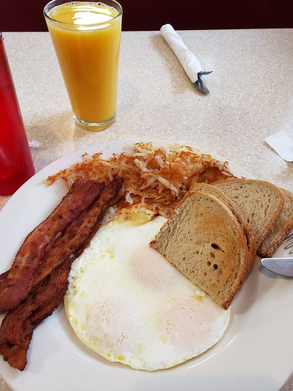 Merri-Men Drive In | restaurant | 7021 Merriman Rd, Garden City, MI 48135, USA | 7344216620 OR +1 734-421-6620