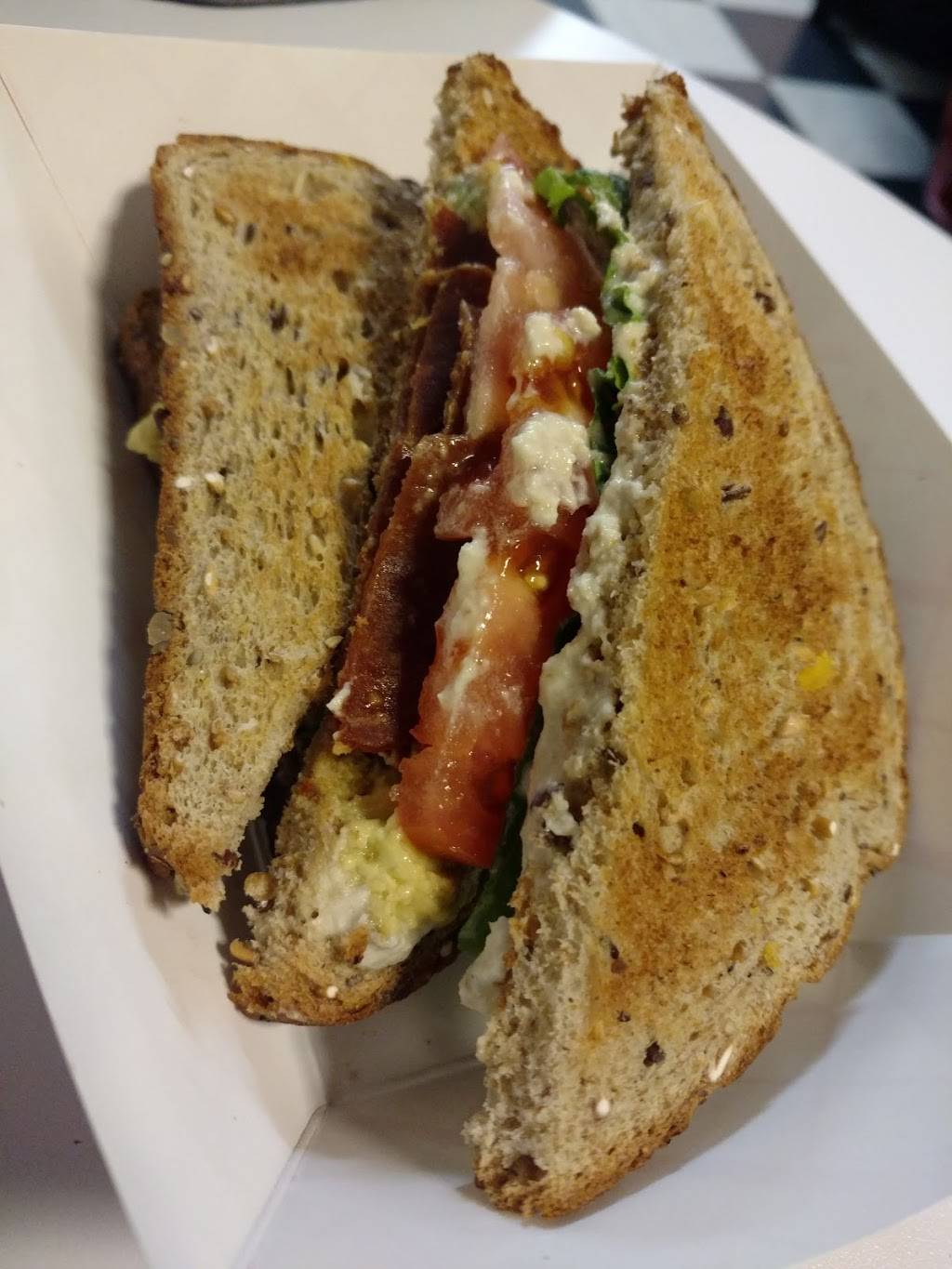 Drop Squad Kitchen | restaurant | 928 Justison St, Wilmington, DE 19801, USA | 3029842773 OR +1 302-984-2773