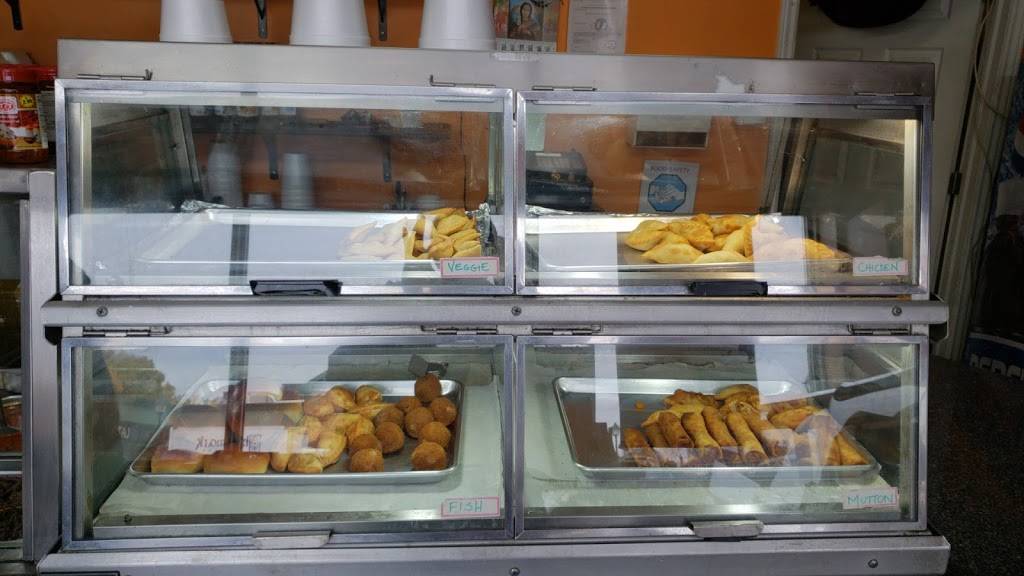 Anantha Bhavan Takeout & Catering | restaurant | 4646 Heritage Hills Blvd, Mississauga, ON L5R 1Y3, Canada | 9055681500 OR +1 905-568-1500