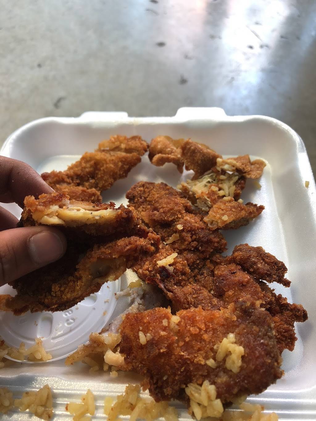 Kongs Express | restaurant | 903 S Zarzamora St, San Antonio, TX 78207, USA | 2104337727 OR +1 210-433-7727