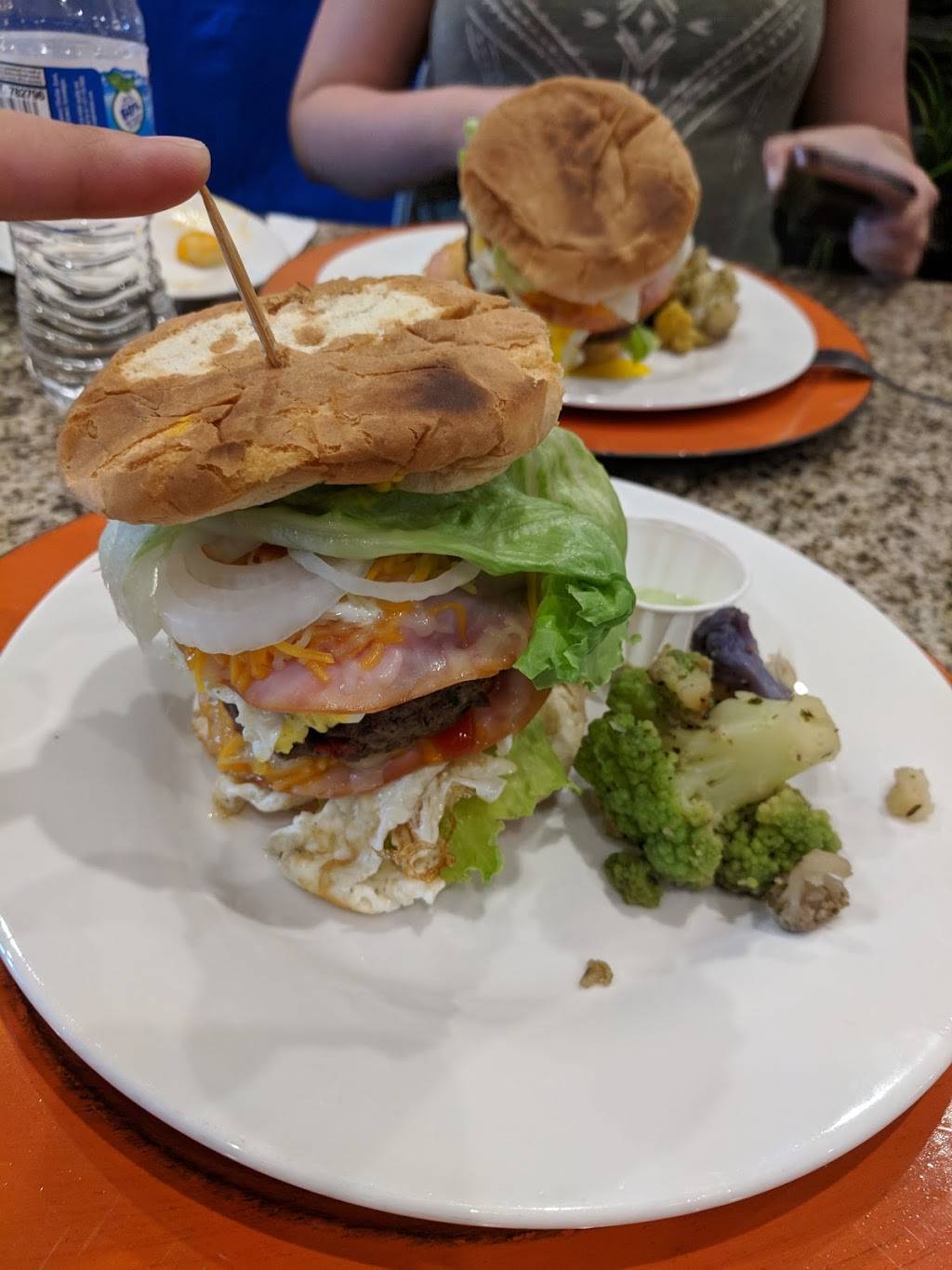 DRoad Cafe | restaurant | 121 Montgomery St, Montgomery, AL 36104, USA | 3343282938 OR +1 334-328-2938