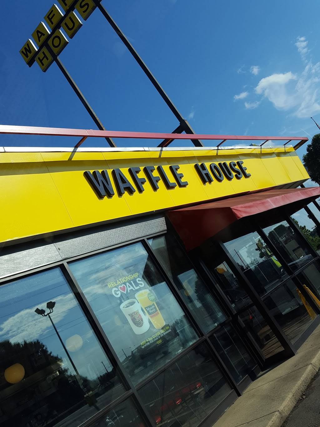 Waffle House | meal takeaway | 936 Jake Alexander Blvd W, Salisbury, NC 28147, USA | 7046362634 OR +1 704-636-2634