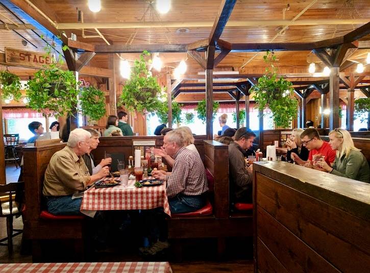 Bennetts Pit Bar-B-Que | restaurant | 714 River Rd, Gatlinburg, TN 37738, USA | 8654362400 OR +1 865-436-2400