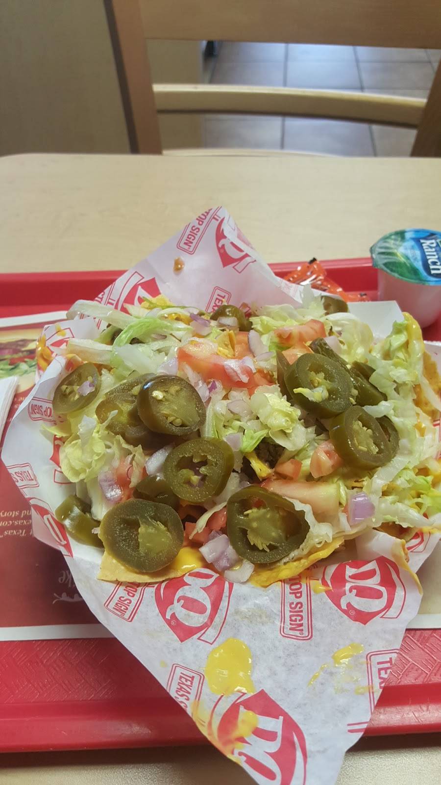 Dairy Queen | restaurant | 208 Main St, Calvert, TX 77837, USA | 9793642121 OR +1 979-364-2121