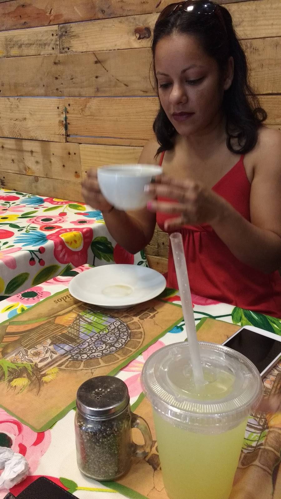 El Polvorin Restaurant | restaurant | 807 Hunts Point Ave, Bronx, NY 10474, USA | 3478627774 OR +1 347-862-7774