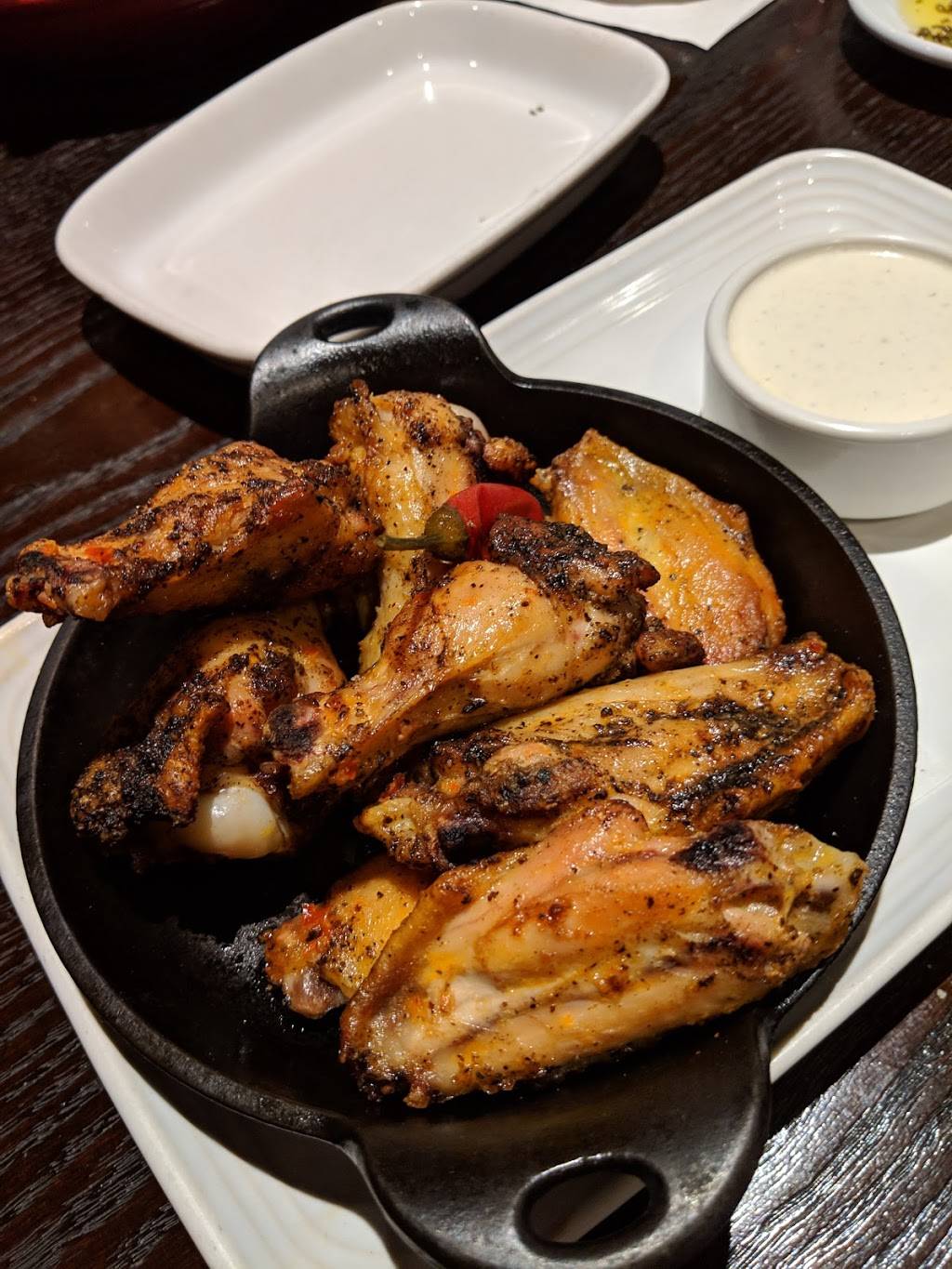 Carrabbas Italian Grill | restaurant | 8030 Ritchie Hwy, Pasadena, MD 21122, USA | 4108635960 OR +1 410-863-5960