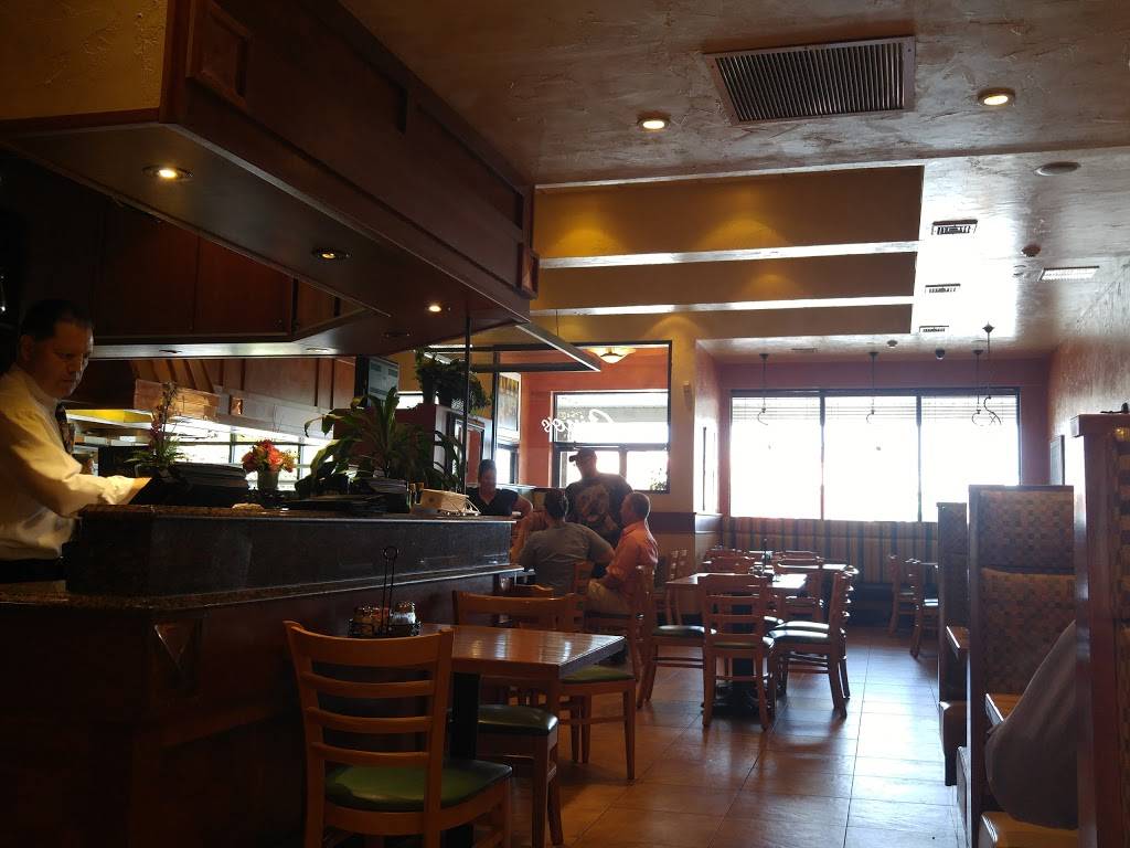 Ginos | restaurant | 3968 Hempstead Bethpage Turnpike, Bethpage, NY 11714, USA | 5165206460 OR +1 516-520-6460