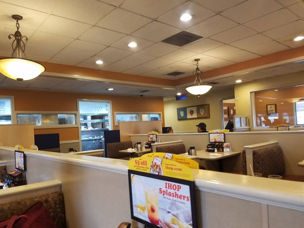 IHOP | restaurant | 1230 N 51st Ave, Phoenix, AZ 85043, USA | 6023521766 OR +1 602-352-1766