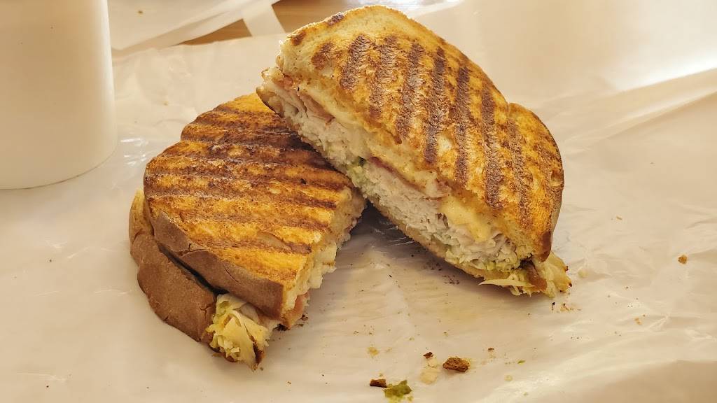 Harvest Moon Deli | restaurant | 258 State St #1519, Brewer, ME 04412, USA | 2079453354 OR +1 207-945-3354