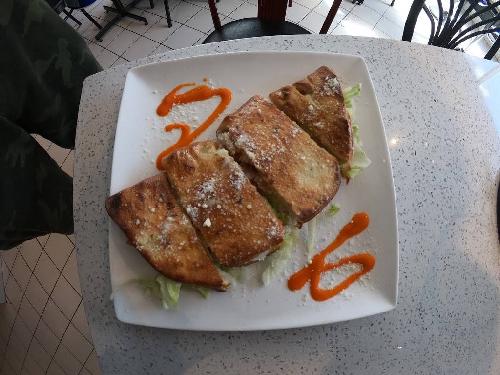 Macks Pizzeria | restaurant | 173 Rue St-Hubert, Laval, QC H7G 2Y3, Canada | 4505756225 OR +1 450-575-6225