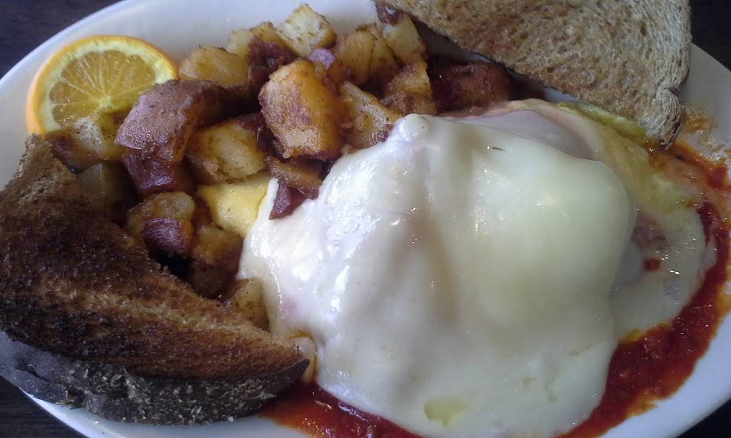 Leos Breakfast Restaurant | restaurant | 249 Main St, Buzzards Bay, MA 02532, USA | 5087597557 OR +1 508-759-7557