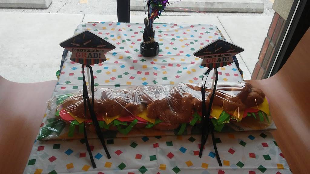 Subway | meal takeaway | 3850 S Noland Rd, Independence, MO 64055, USA | 8162520550 OR +1 816-252-0550