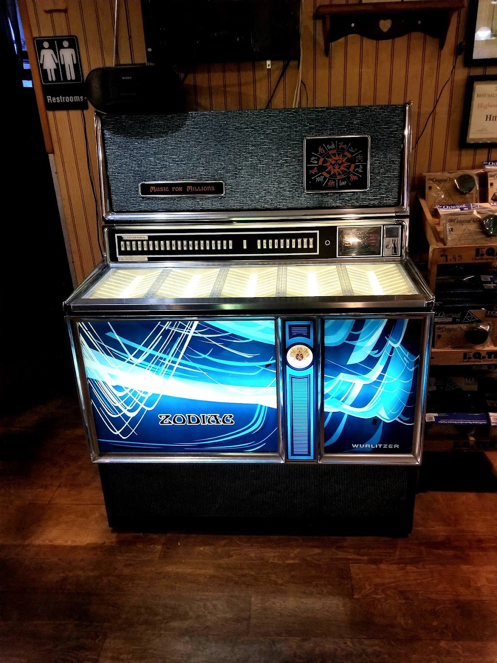 Hillcrest Restaurant and Trading Post Saloon | cafe | 1106 Grand Ave # A, Las Vegas, NM 87701, USA | 5054257211 OR +1 505-425-7211