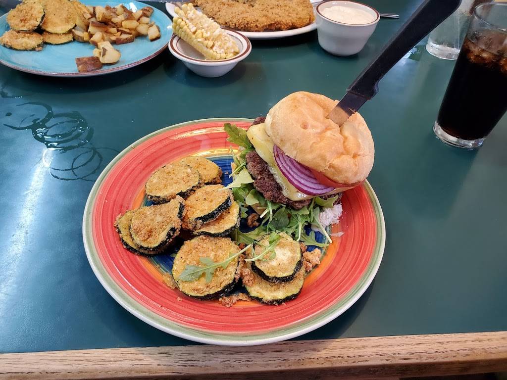 Chili Hills Restaurant Edgewood | restaurant | 5 NM-344, Edgewood, NM 87015, USA | 5052869202 OR +1 505-286-9202