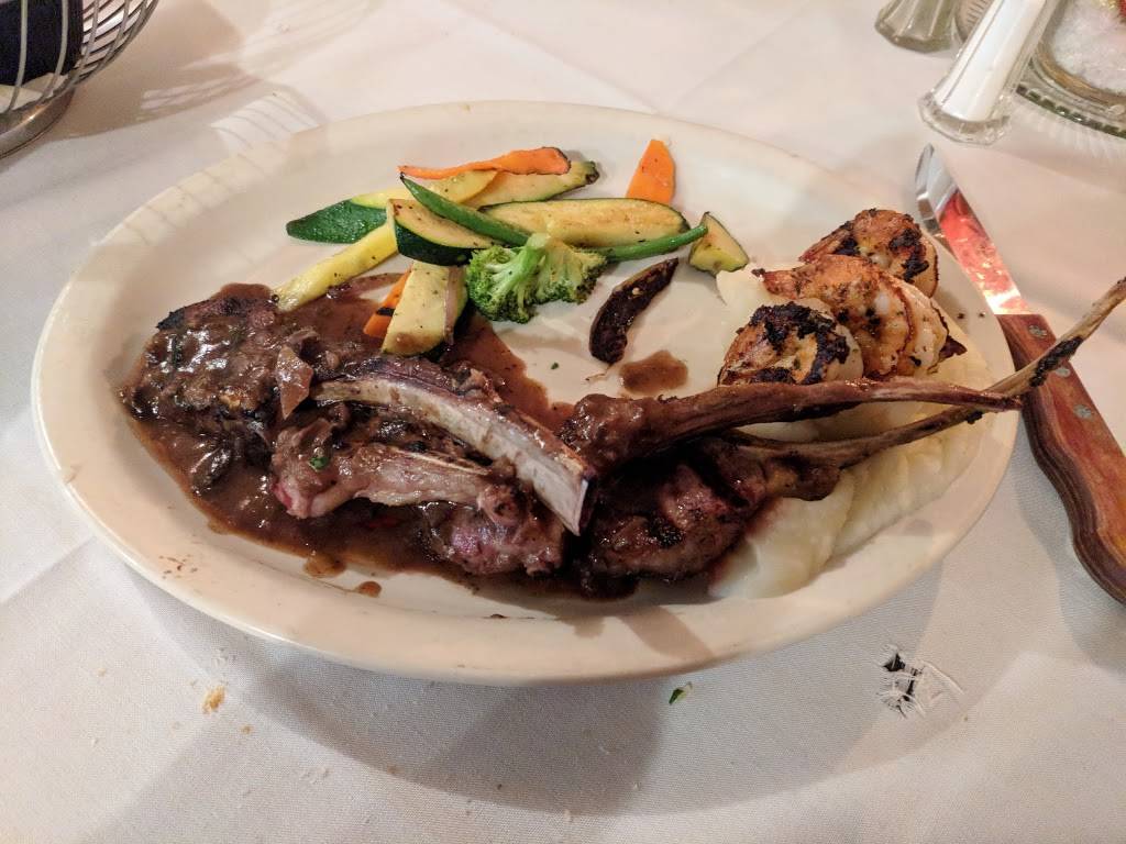 Pietros Famiglia | restaurant | 834 Victorian Ave #400, Sparks, NV 89431, USA | 7753557557 OR +1 775-355-7557