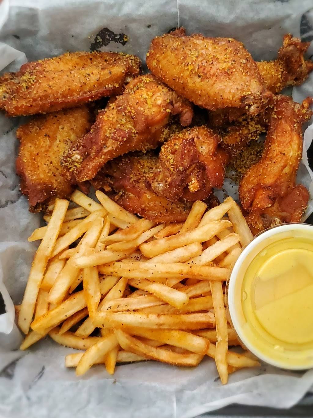 PS Tavern | restaurant | 11 W Bay St, Savannah, GA 31401, USA | 9124955145 OR +1 912-495-5145