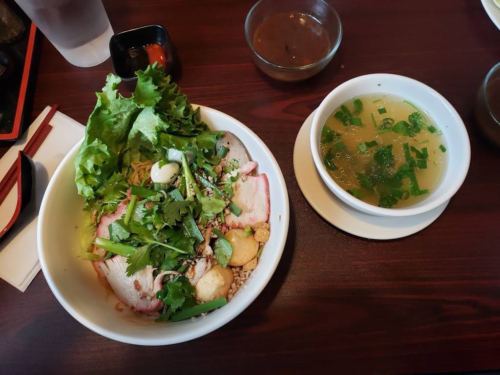 Miss Saigon Bistro | restaurant | 9226 SE Division St suite b, Portland, OR 97266, USA | 5032067907 OR +1 503-206-7907