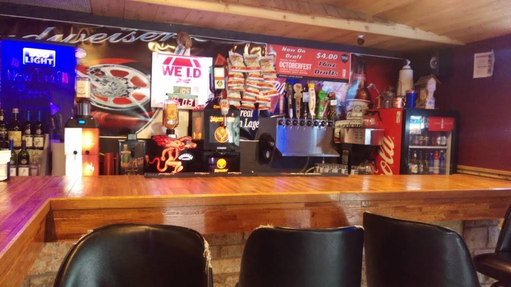 The Cedar Inn | restaurant | 4747 IL-26, Freeport, IL 61032, USA | 8155635014 OR +1 815-563-5014