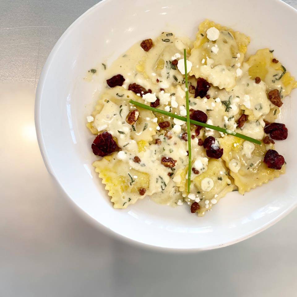 Belles Bar & Grill | restaurant | 116 Lakeshore Dr, North Palm Beach, FL 33408, USA | 5616262280 OR +1 561-626-2280