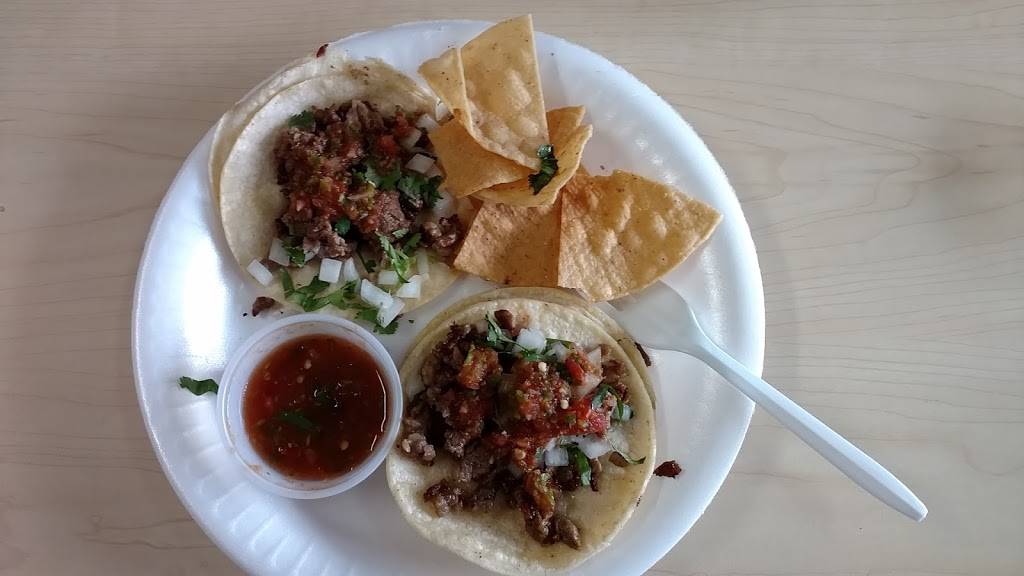 Mi Tierra Mexican Food & Market | restaurant | 17529 Sierra Hwy #13, Santa Clarita, CA 91351, USA | 6612995344 OR +1 661-299-5344