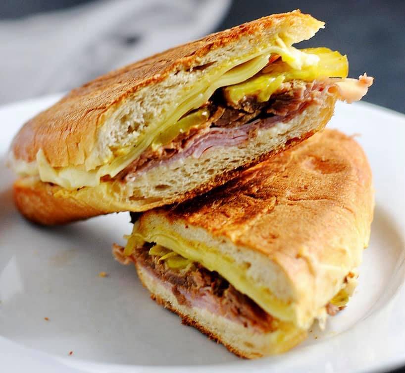 Chef Moris Cafe | restaurant | 8 School St, Glen Cove, NY 11542, USA | 5162005010 OR +1 516-200-5010