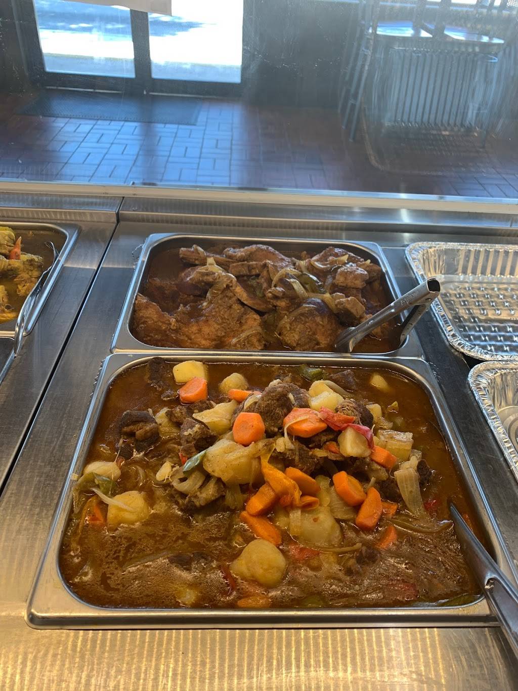 Louis Famous Foods | restaurant | 6471 NW 7th Ave #4308, Miami, FL 33150, USA | 7864016676 OR +1 786-401-6676