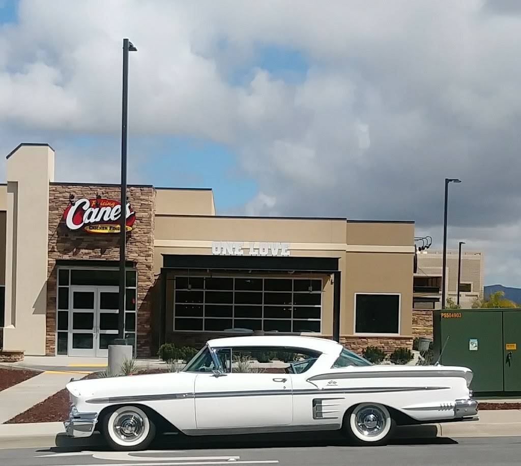 Raising Canes Chicken Fingers | meal takeaway | 40390 Margarita Rd, Temecula, CA 92591, USA | 9515872308 OR +1 951-587-2308