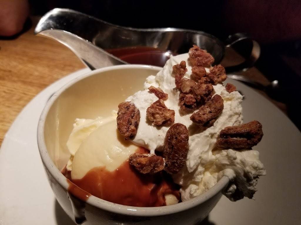 Bartletts | restaurant | 2408 W Anderson Ln, Austin, TX 78757, USA | 5124517333 OR +1 512-451-7333