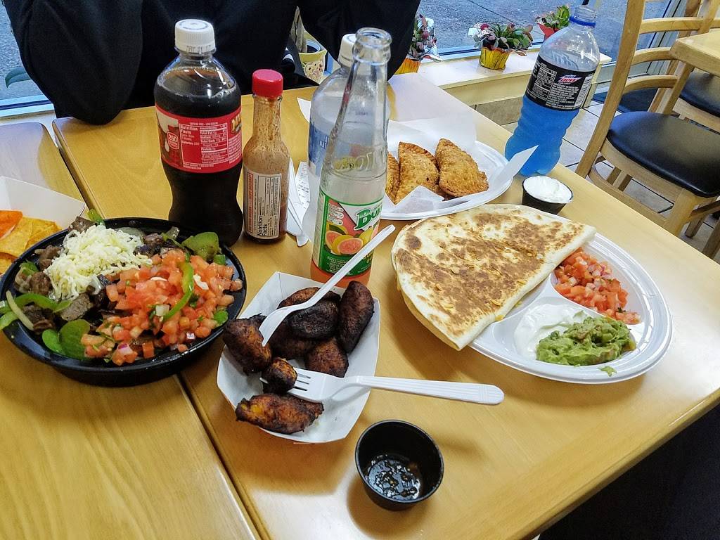 Blue Tortilla Fresh Mexican Grill | restaurant | 1070 Middle Country Rd, Selden, NY 11784, USA | 6314510100 OR +1 631-451-0100