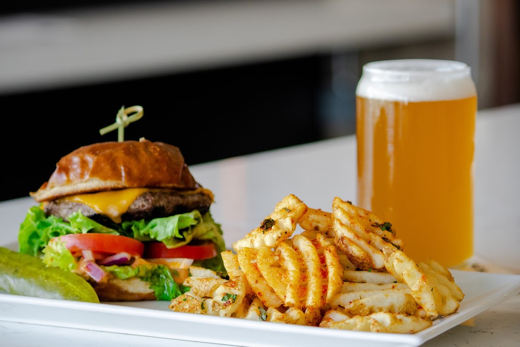 The Farehouse Market | restaurant | 600 W Chicago Ave, Chicago, IL 60654, USA | 6303764800 OR +1 630-376-4800