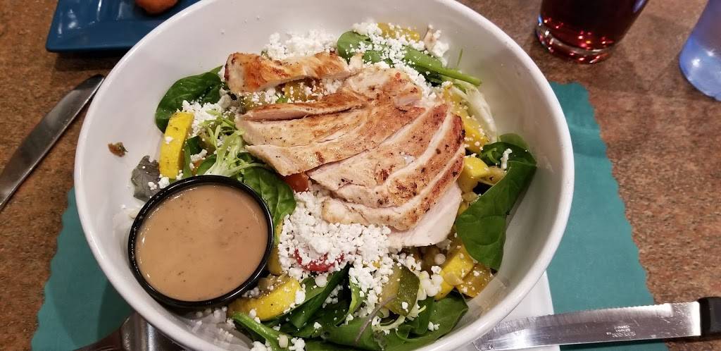 Ruschs Bar & Grill LLC | restaurant | 22 Lebanon St, Hamilton, NY 13346, USA | 3152282122 OR +1 315-228-2122