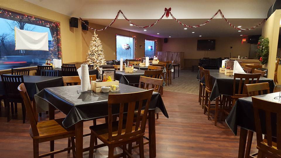 Not Too Far Away Pub & Grill | restaurant | N6444 US-12, Elkhorn, WI 53121, USA | 2627423417 OR +1 262-742-3417